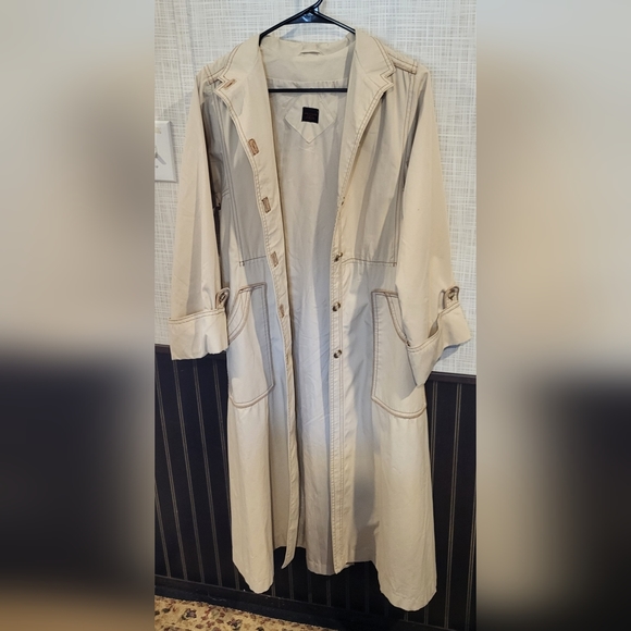 Women's Trench coat, cream Color - Picture 1 of 5